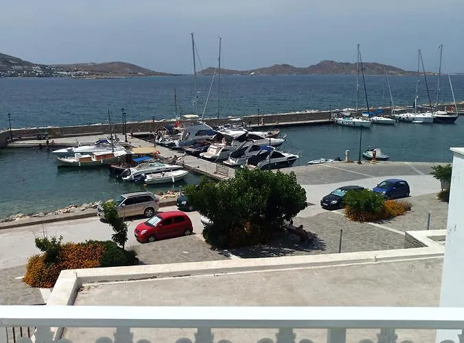 Guest house Daphne Naousa (Paros)