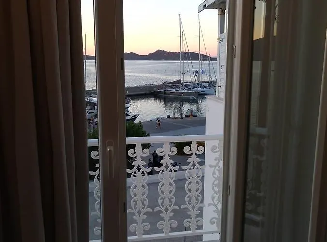 Daphne 3* Naousa (Paros)