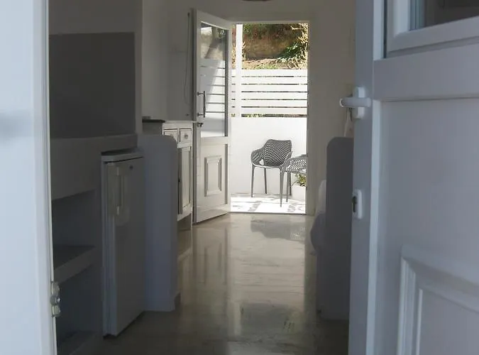 Daphne 3* ناوسا